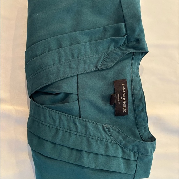 Banana Republic Green Button Down Shirt - Picture 3 of 6